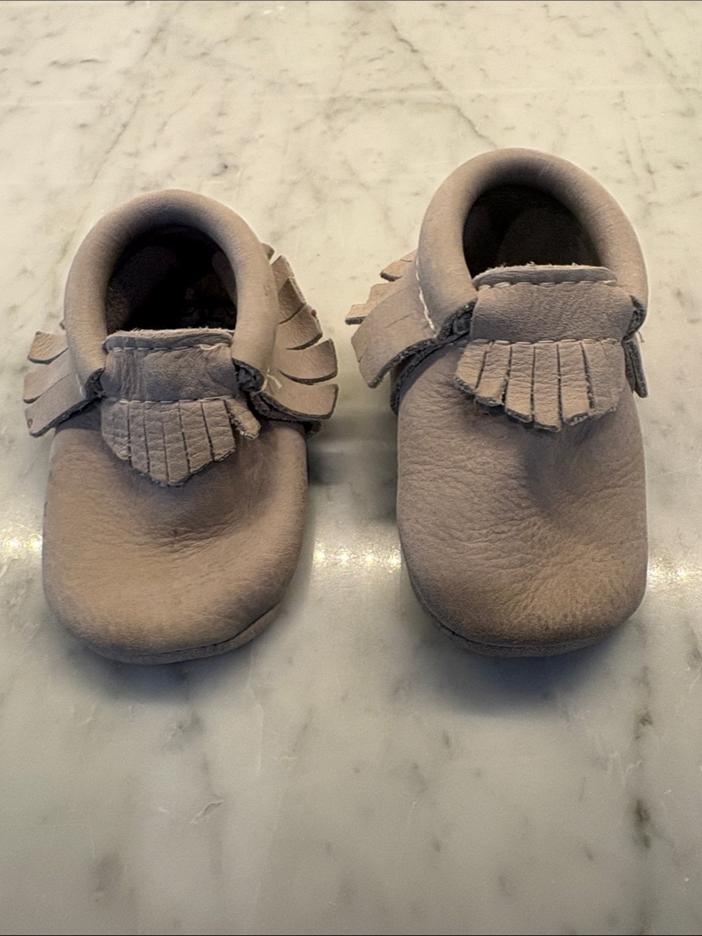 Freshly Picked Toddler Fringe Moccasins in Light grey
